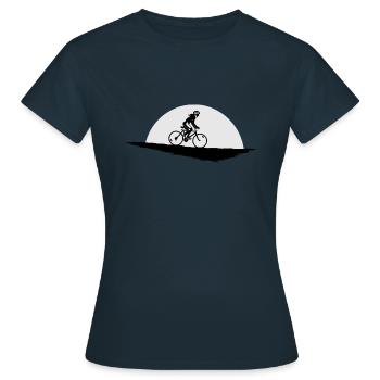 Fahrerin Frau Fahrrad style fashion Geschen - Frauen T-Shirt - Navy - Vorne - AI Model Female 172 dark (172cm)