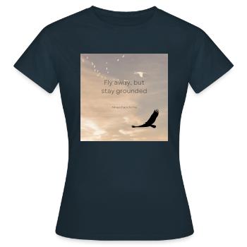 Lifestyle - Frauen T-Shirt - Navy - Vorne - AI Model Female 172 dark (172cm)