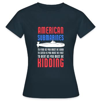 Sous-marins américains Drôle Patriotic Navy US - T-shirt Femme - marine - Devant - AI Model Female 172 dark (172cm)