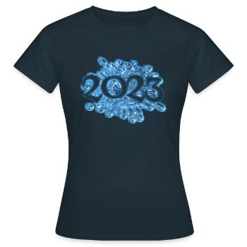 Wassertropfen 2023 - Frauen T-Shirt - Navy - Vorne - AI Model Female 172 dark (172cm)