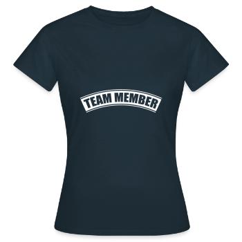 Membres de l’équipe - T-shirt Femme - marine - Devant - AI Model Female 172 dark (172cm)