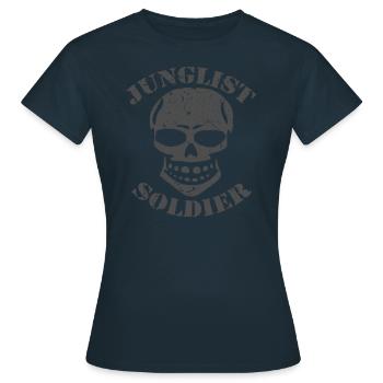 DNB Junglist Soldier Skull Drum n Bass 90s Dark - T-shirt Femme - marine - Devant - AI Model Female 172 dark (172cm)