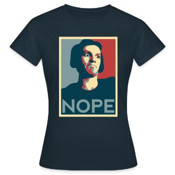 NOPE USA - T-shirt Femme - marine - Devant - AI Model Female 172 dark (172cm)