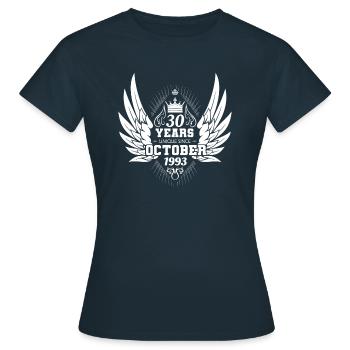 Koi-Karpfen bei Mitternacht: Nachtteich Magie - Frauen T-Shirt - Navy - Vorne - AI Model Female 172 dark (172cm)