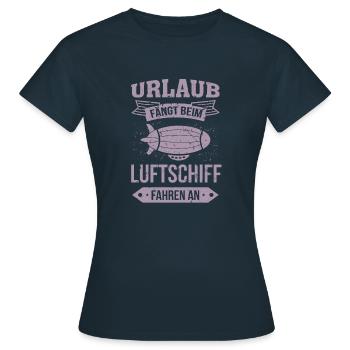 Luftschiff Urlaub fängt an - Frauen T-Shirt - Navy - Vorne - AI Model Female 172 dark (172cm)