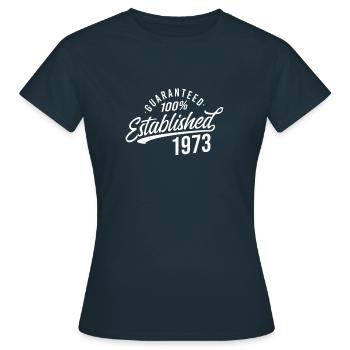 Guaranteed Released Vintage 1973 Birthday - Women's T-Shirt - navy - Front - AI Model Female 172 dark (172cm)
