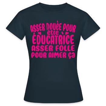 éducatrice - T-shirt Femme - marine - Devant - AI Model Female 172 dark (172cm)