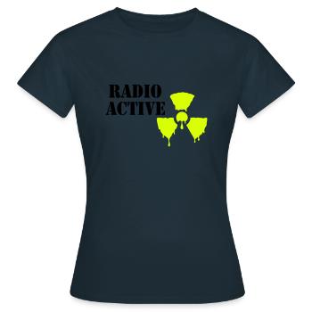 radioactif - T-shirt Femme - marine - Devant - AI Model Female 172 dark (172cm)