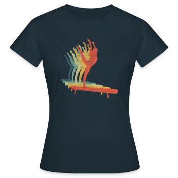 Chica gimnasta en la viga de equilibrio Retro - T-shirt Femme - marine - Devant - AI Model Female 172 dark (172cm)