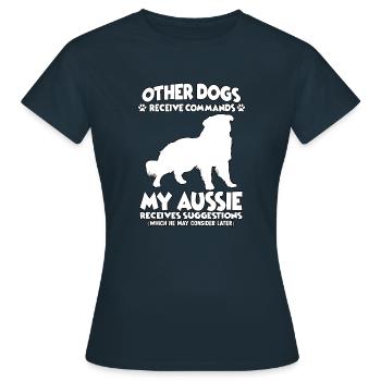 Obéissance Dressage de chien de berger australien - T-shirt Femme - marine - Devant - AI Model Female 172 dark (172cm)