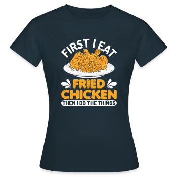 Brathähnchen Glück Fast Food Foodaholic Geschenke - Frauen T-Shirt - Navy - Vorne - AI Model Female 172 dark (172cm)