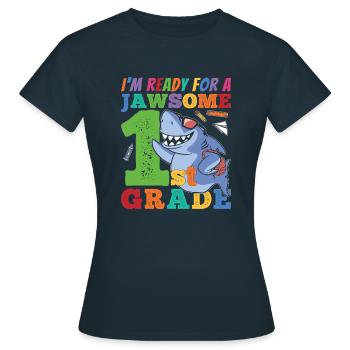 First Grader Awesome Back to School Lifestyle Gesc - Women's T-Shirt - navy - Front - AI Model Female 172 dark (172cm)