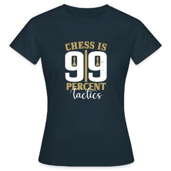 Les échecs sont à 99% tactiques - T-shirt Femme - marine - Devant - AI Model Female 172 dark (172cm)