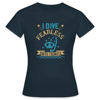 Je plonge sans peur dans les choses - T-shirt Femme - marine - Devant - AI Model Female 172 dark (172cm)