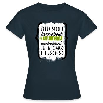 social justice activist tshirts job protest - Frauen T-Shirt - Navy - Vorne - AI Model Female 172 dark (172cm)