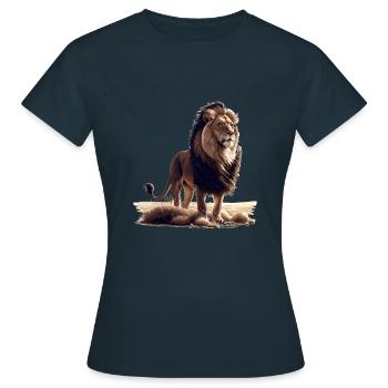 Majestätischer Löwe in der Savanne - Frauen T-Shirt - Navy - Vorne - AI Model Female 172 dark (172cm)