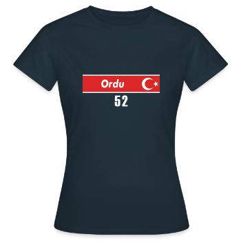 52 Ordu Plaque turque en cadeau - T-shirt Femme - marine - Devant - AI Model Female 172 dark (172cm)
