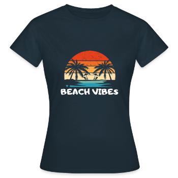 beach vibes - T-shirt Femme - marine - Devant - AI Model Female 172 dark (172cm)
