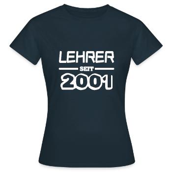 2001 2001 - Frauen T-Shirt - Navy - Vorne - AI Model Female 172 dark (172cm)