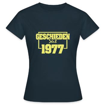 1977 - Frauen T-Shirt - Navy - Vorne - AI Model Female 172 dark (172cm)