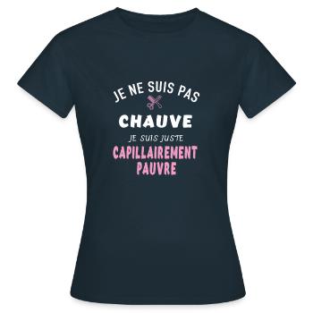 Je suis pas chauve je suis capillairement pauvre - T-shirt Femme - marine - Devant - AI Model Female 172 dark (172cm)