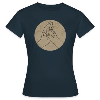 Ami des chiens - T-shirt Femme - marine - Devant - AI Model Female 172 dark (172cm)