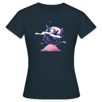 Oiseaux au-dessus des nuages (Collection d’animaux rêveurs) - T-shirt Femme - marine - Devant - AI Model Female 172 dark (172cm)