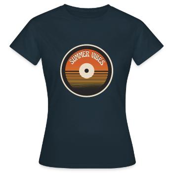 Summer Vibes - T-shirt Femme - marine - Devant - AI Model Female 172 dark (172cm)