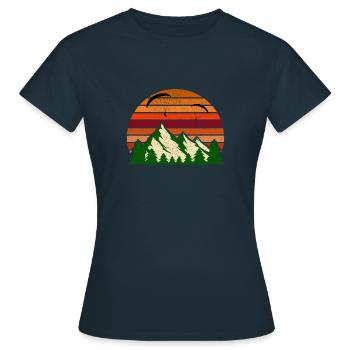 Sunset paraglider over the mountains - Women's T-Shirt - navy - Front - AI Model Female 172 dark (172cm)