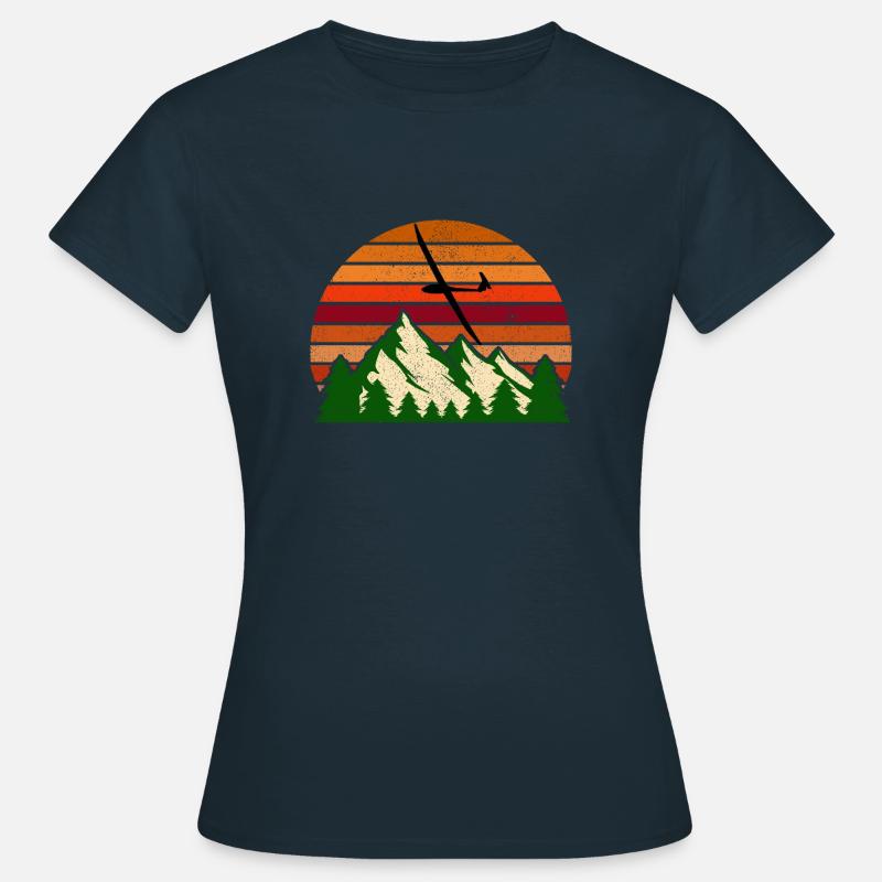 Sunset glider over mountains - Women's T-Shirt - navy