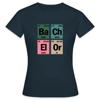 Bachelor Chemie Periodisch Student Spruch - Frauen T-Shirt - Navy - Vorne - AI Model Female 172 dark (172cm)