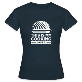 Küche - das ist mein Geschenk Küchenhemd - Frauen T-Shirt - Navy - Vorne - AI Model Female 172 dark (172cm)