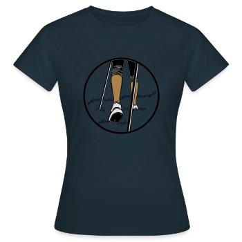 chaussures de marche aller - T-shirt Femme - marine - Devant - AI Model Female 172 dark (172cm)