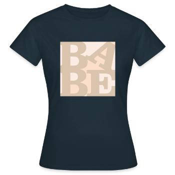 Babe WordPlay original art 1 - Women's T-Shirt - navy - Front - AI Model Female 172 dark (172cm)