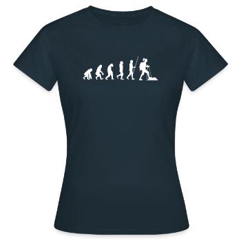 Randonneur évolutif | Trekking dans les montagnes - T-shirt Femme - marine - Devant - AI Model Female 172 dark (172cm)