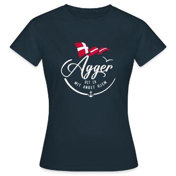 AGGER - Ma résidence secondaire - w - T-shirt Femme - marine - Devant - AI Model Female 172 dark (172cm)