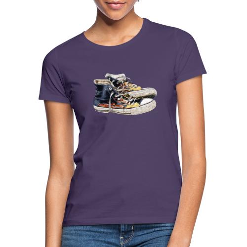 Bronko55 No.47 – Sneaker - Frauen T-Shirt
