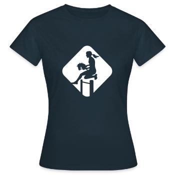 Cheval de loisir - Cheval de loisir - Équitation - Cadeau - T-shirt Femme - marine - Devant - AI Model Female 172 dark (172cm)