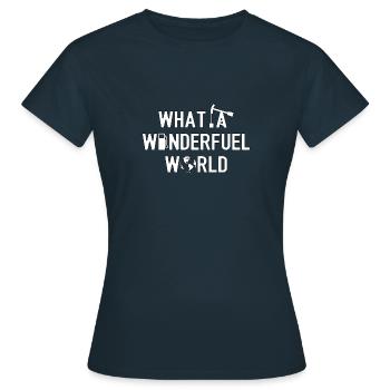 WHAT A WONDERFUEL WORLD (écologie) - Jeux de Mots - T-shirt Femme - marine - Devant - AI Model Female 172 dark (172cm)