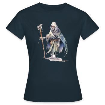 Totenbeschwörer mit Schädelstab – Dark Fantasy - Frauen T-Shirt - Navy - Vorne - AI Model Female 172 dark (172cm)