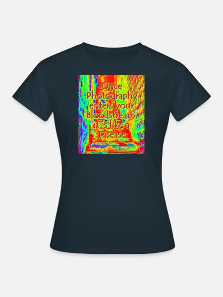 phtotography disease red - Frauen T-Shirt -