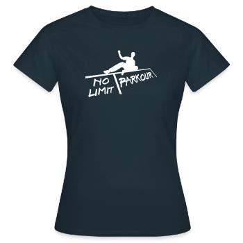 Parkour Trend Sportart - T-shirt Femme - marine - Devant - AI Model Female 172 dark (172cm)