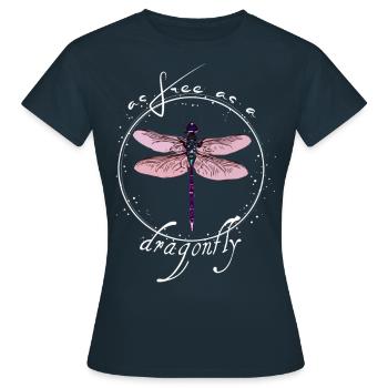 Libelle frei weiß - Frauen T-Shirt - Navy - Vorne - AI Model Female 172 dark (172cm)