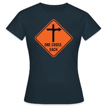 Signe de crucifixion une croix chacun - T-shirt Femme - marine - Devant - AI Model Female 172 dark (172cm)