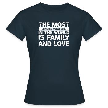 Famille Homme Grand-père Grand-mère Fête de famille Petits-enfants Enfants - T-shirt Femme - marine - Devant - AI Model Female 172 dark (172cm)