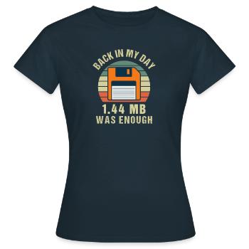 Programmer Floppy Disk Retro Gift - Women's T-Shirt - navy - Front - AI Model Female 172 dark (172cm)