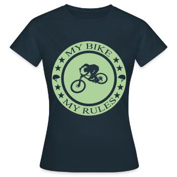 Biken Ebike Bike - Frauen T-Shirt - Navy - Vorne - AI Model Female 172 dark (172cm)