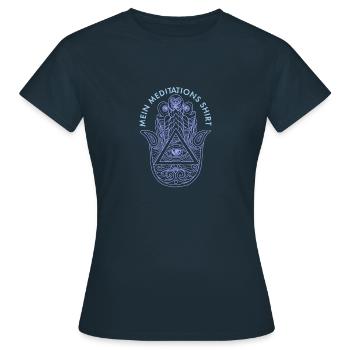 Hamsa Eye Talisman Fluchschutz Yoga Hindu - Frauen T-Shirt - Navy - Vorne - AI Model Female 172 dark (172cm)