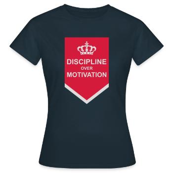 Citation de discipline sur la motivation - T-shirt Femme - marine - Devant - AI Model Female 172 dark (172cm)