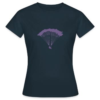 Parachutiste en silhouette nuageuse - T-shirt Femme - marine - Devant - AI Model Female 172 dark (172cm)